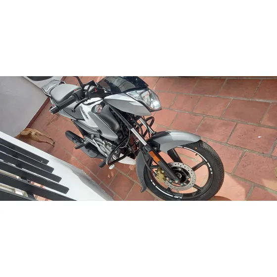 Rouser Ns 125