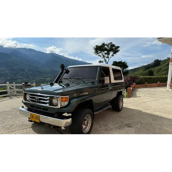 Toyota Land Cruiser 4.5 Fzj73