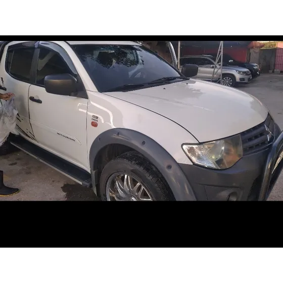 Mitsubishi L200 3.2 Triton Gl Cab. Dupla 4x4 4p