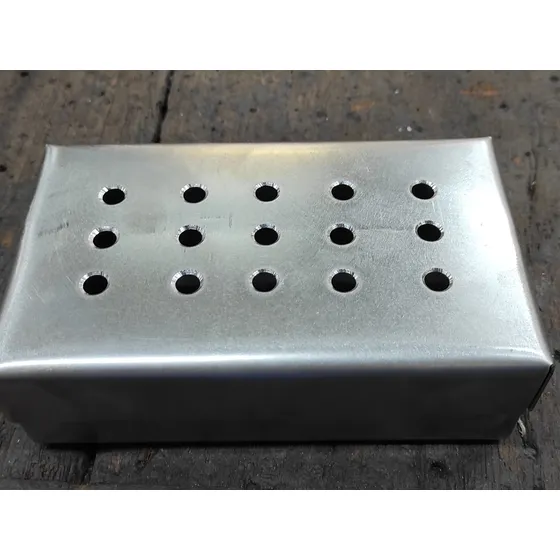Caja Para Parrilla,a Gas Ahumar Con Chips De Leña  Inox 304.