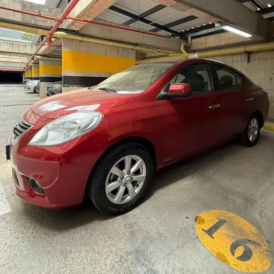 Nissan Versa 2013 1.6 Sense