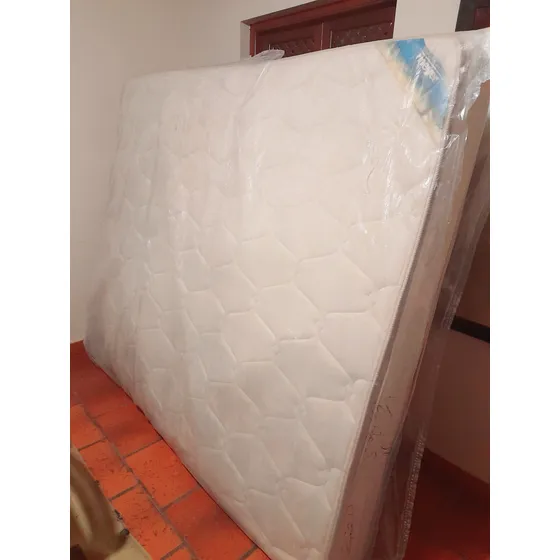 Colchón Meyer King 1,80 X 2,00 En Muy Buen Estado