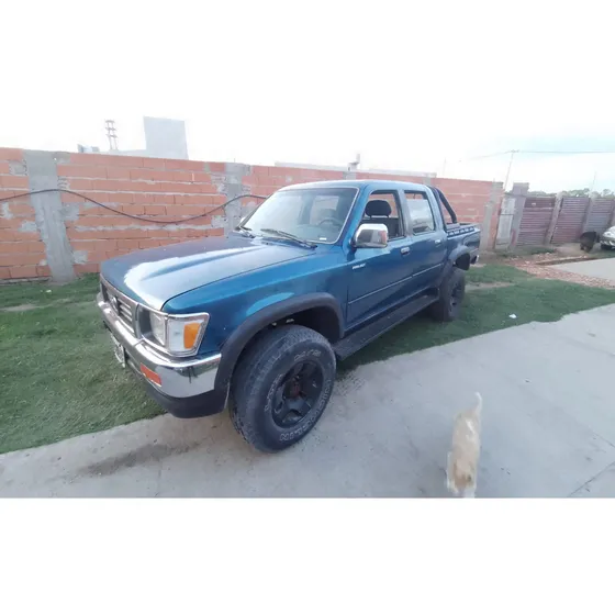 Toyota Hilux 2.8 D/cab 4x4 D Sr5
