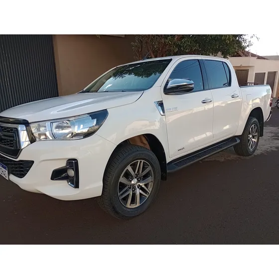 Toyota Hilux 2.8 Tdi Srv Cab. Dupla 4x4 Aut. 4p