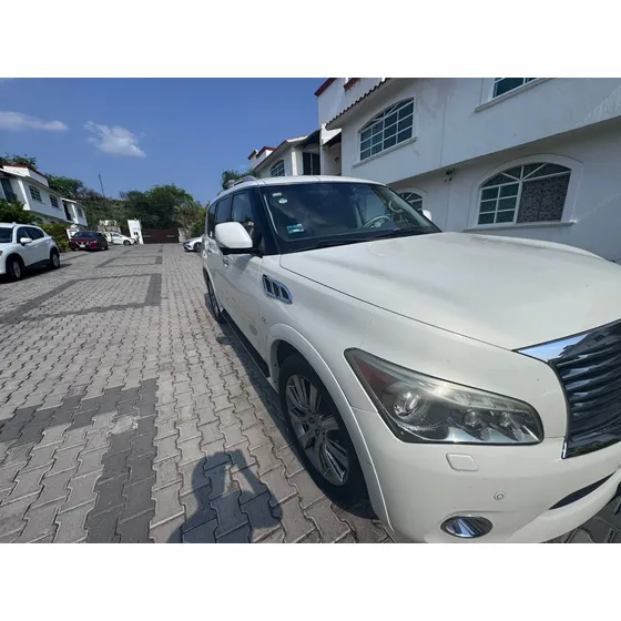 Infiniti Qx80 5.6l Perfection 8 Pasajeros At