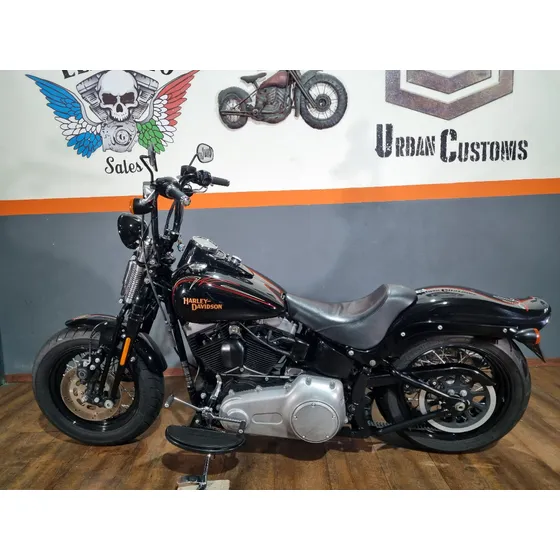 Harley Davidson Softail Crossbones Springer 2009 1584cc *937