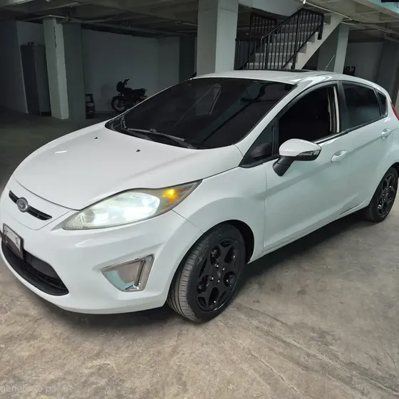 Ford Fiesta 2013 1.6 Titanium Mt
