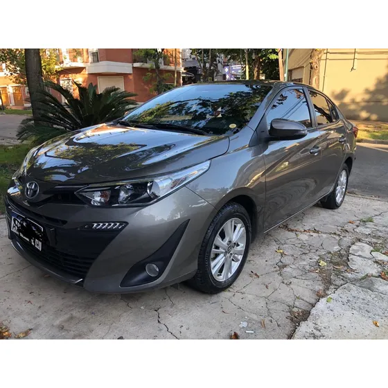 Toyota Yaris 1.5 107cv Xls Pack Cvt Sedan