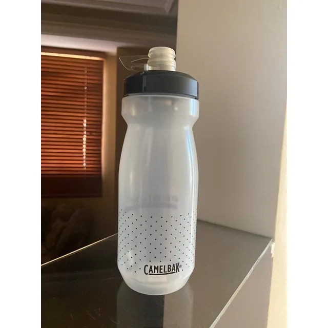 Termo Camelback Podium Smoke 21 Oz Transparente