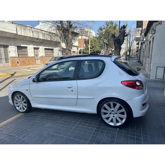 Peugeot 207 1.6 Xt