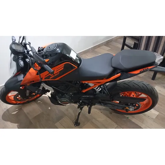 Duke 200 G3 Con Abs Y Control De Estabilidad.la Más Full.