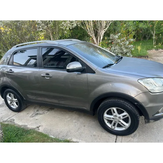 Ssangyong Korando 2.0 C Gasolina 4x2