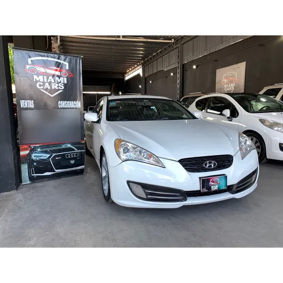 Hyundai Genesis 3.8 Coupe 300cv 6at