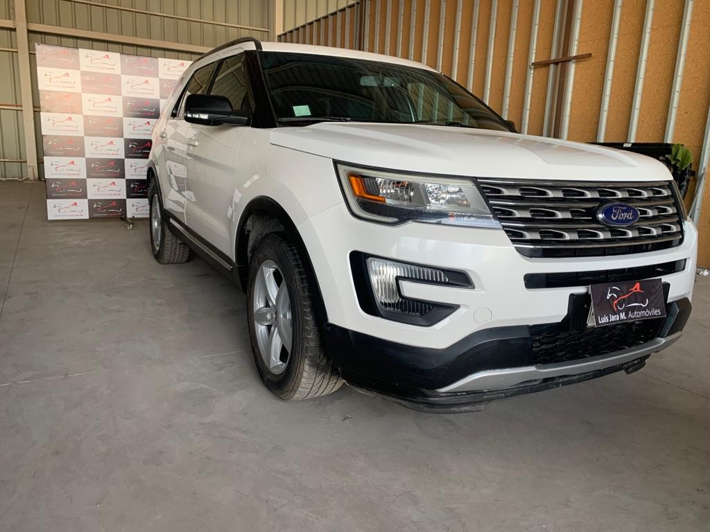 Ford Explorer Xlt