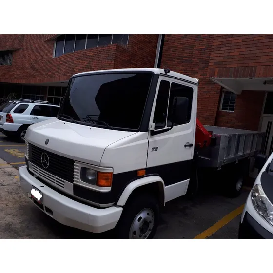 Camion Mercedez Benz Año2009 Con Brazo Y Plataforma Aluminio