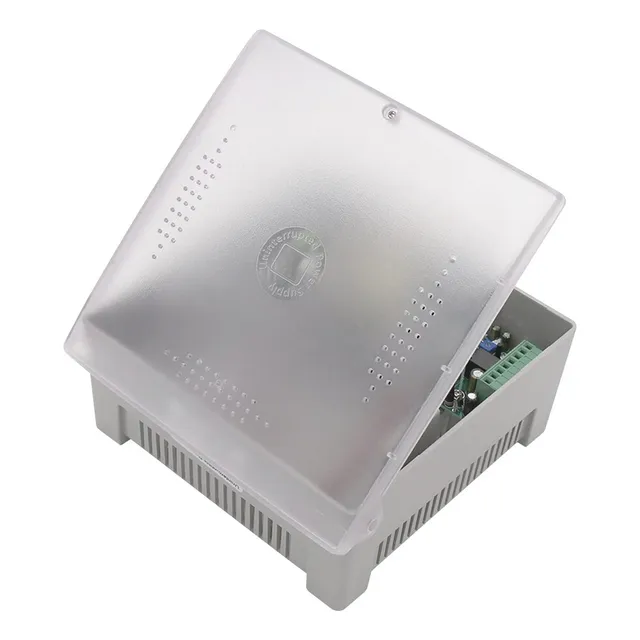 Fuente De Alimentación De 11-15vcd 5a Con Gabinete Plástico