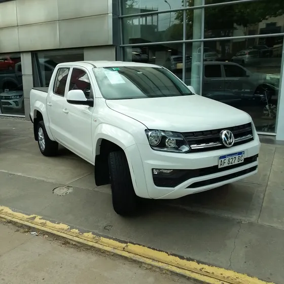 Volkswagen Amarok Comfortline 4x2 180cv