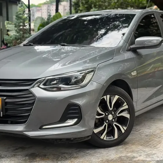 Chevrolet Onix 2023 1.0t Premier Hatch At