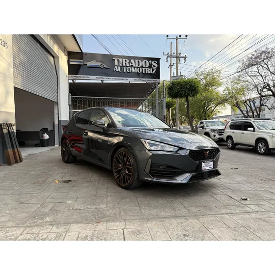 Cupra Leon 300hp
