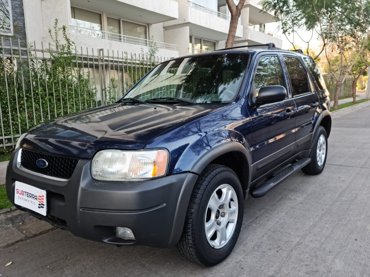 Ford New Escape Xlt 2.5 At 4x4 2003