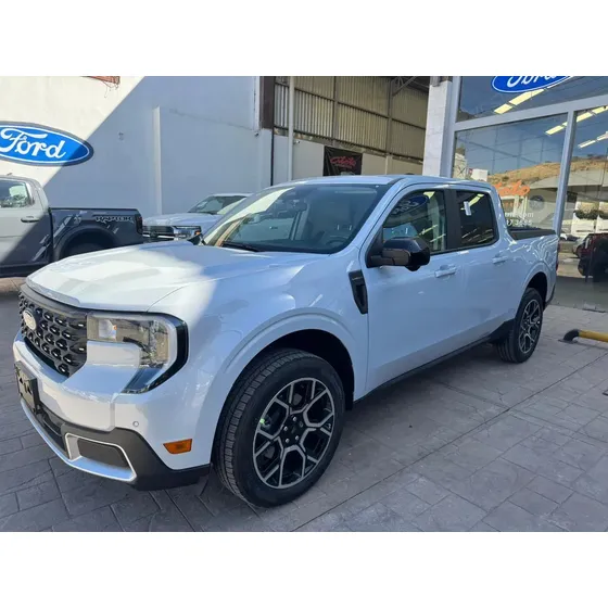 Ford Maverick Lariat