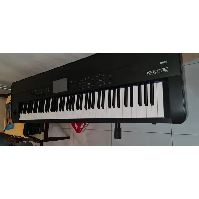 Sintetizador Korg Krome 88