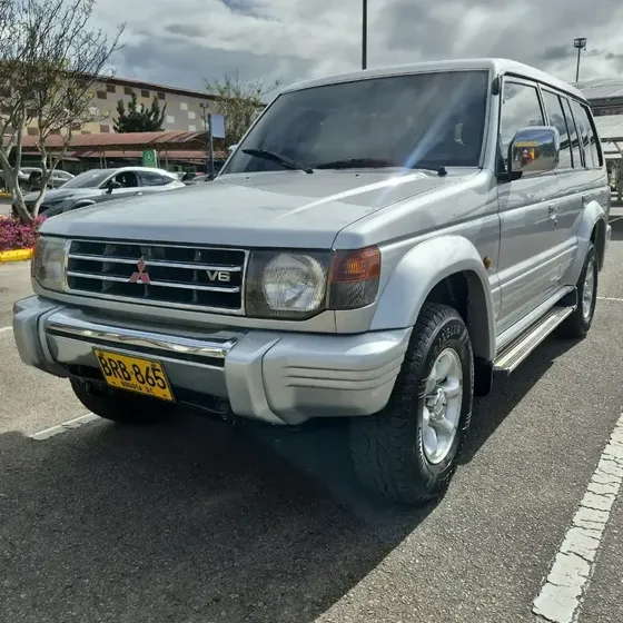 Mitsubishi Montero 2005 3.0 V43 Wagon