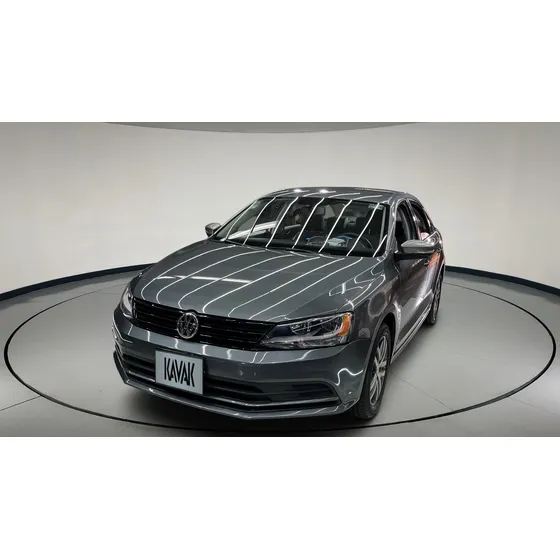 Volkswagen Jetta 2.0 Live Mt