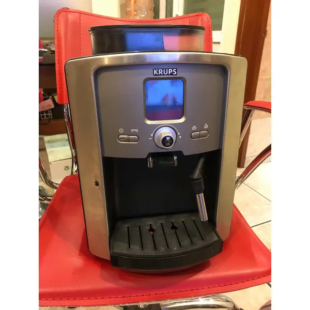 Cafetera Súper Automática Krups Para Refacciones O Reparar