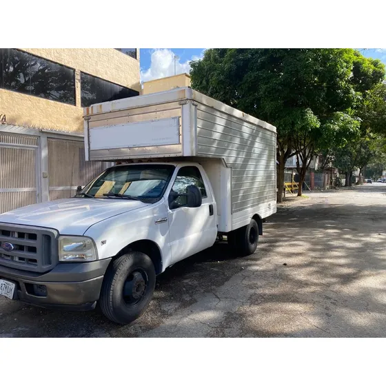 Ford F-350 Tritón