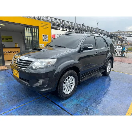 Toyota Fortuner Srv 3.0cc 4x4 Diesel Mt