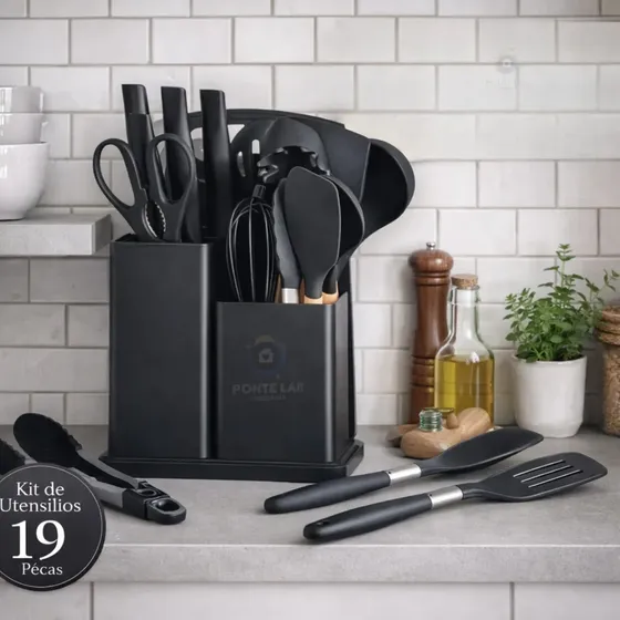 Kit 19 Utensílios De Cozinha Em Silicone Cabo De Madeira Completo Resistente Ao Calor Livre De BPA Para Panelas Antiaderentes Com Suporte Tabua De Corte Espátulas Colheres Preto Ponte Lar Utilidades