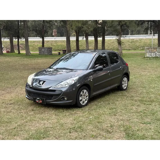 Peugeot 207 1.4 Active 75cv
