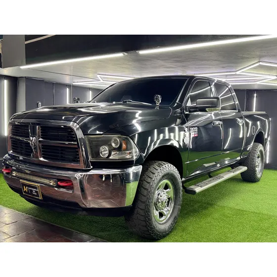 Dodge Ram 5.7 1500 Slt 4x4
