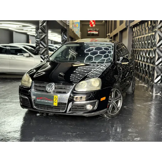 Volkswagen Bora Prestige 2.500cc A/t Sun Roof 2009