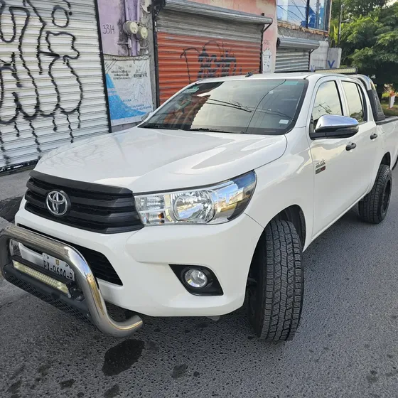 Toyota Hilux 2024 Doble Cabina Dicel