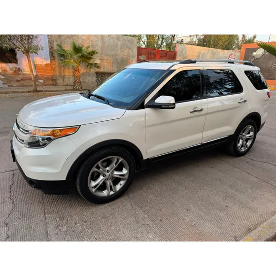Ford Explorer 4.0 Limited V6 Sync 4x2 Mt