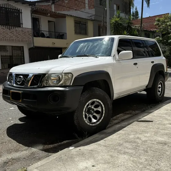 Nissan Patrol 2009 4.8 Y61 Mecanica