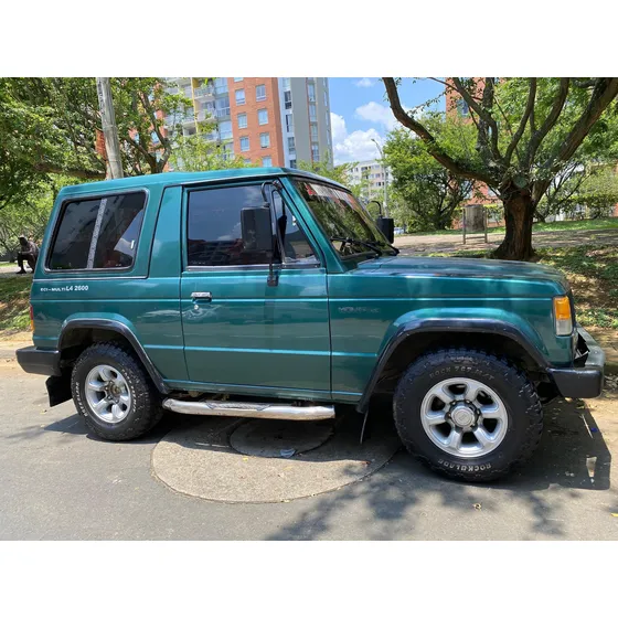 Mitsubishi Montero 2.6 L042 Cabinado
