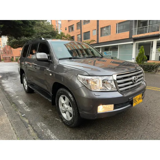 Toyota Land Cruiser 4.5 Imperial Lc200