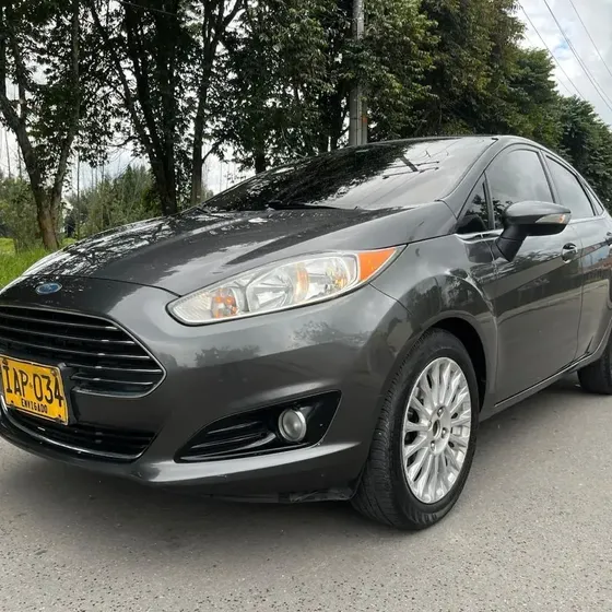 Ford Fiesta 2015 1.6 Sportback Titanium