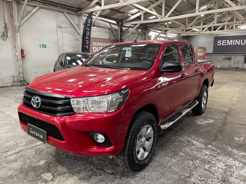 Toyota Hilux Dx 2.4 Diesel Mt