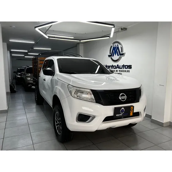 Nissan Frontier 2.5 Diésel 4x4 Estacas