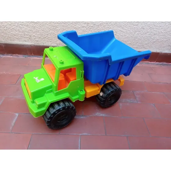 Camion Volcador Mediano Duravit 