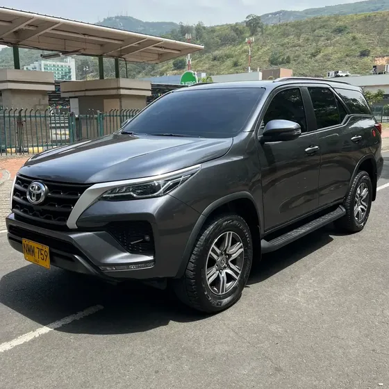 Toyota Fortuner 2023 2.4 Diésel 4x2 At