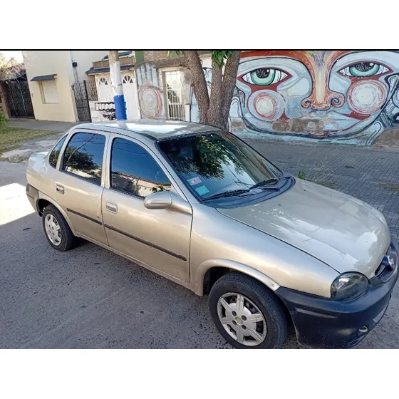 Chevrolet Corsa 1.6 Classic Super Pkele