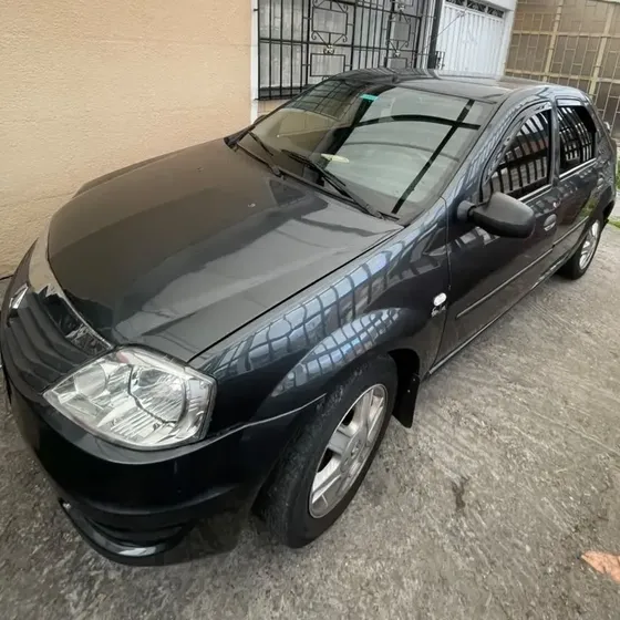 Renault Logan 2012 Familier 1.4