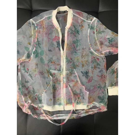 Chaqueta Stradivarius Dama, Talla S