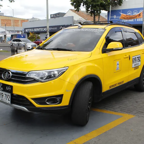 Taxi Faw R7 Suv 2023