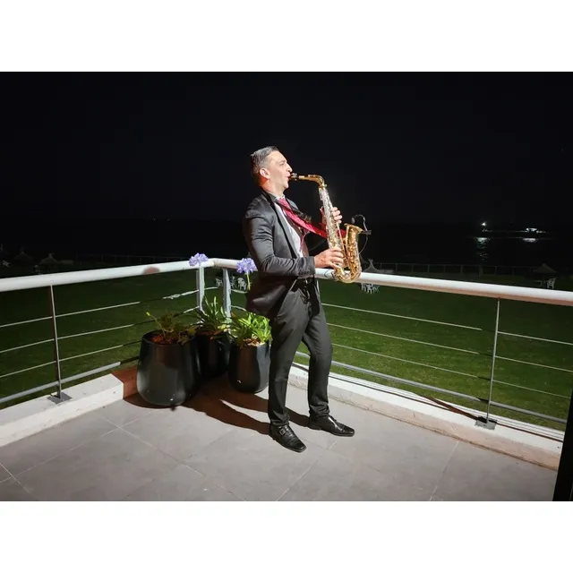 Show Musical Con Saxo Para Eventos, Casamientos, Cumpleaños